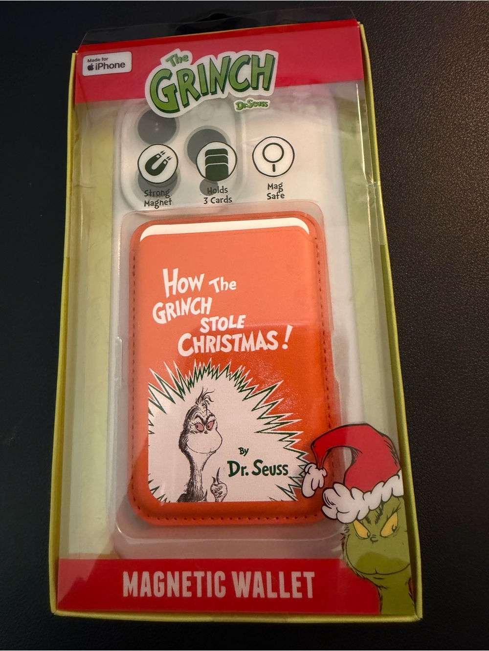Dr Suess How Grinch Stole Christmas Magnetic Cell Wallet